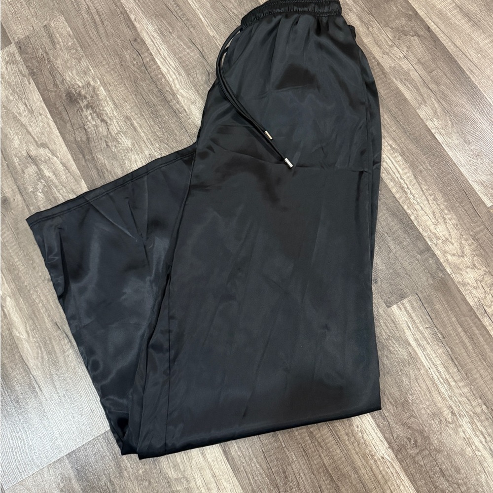 Wide leg satin Black Pants